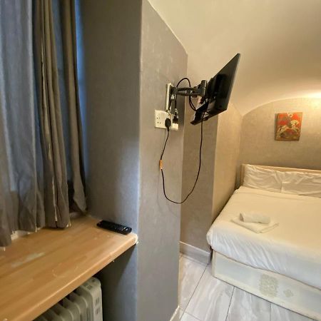 ロンドンF24- Basement Single Studio Near Paddingtonアパートメント エクステリア 写真